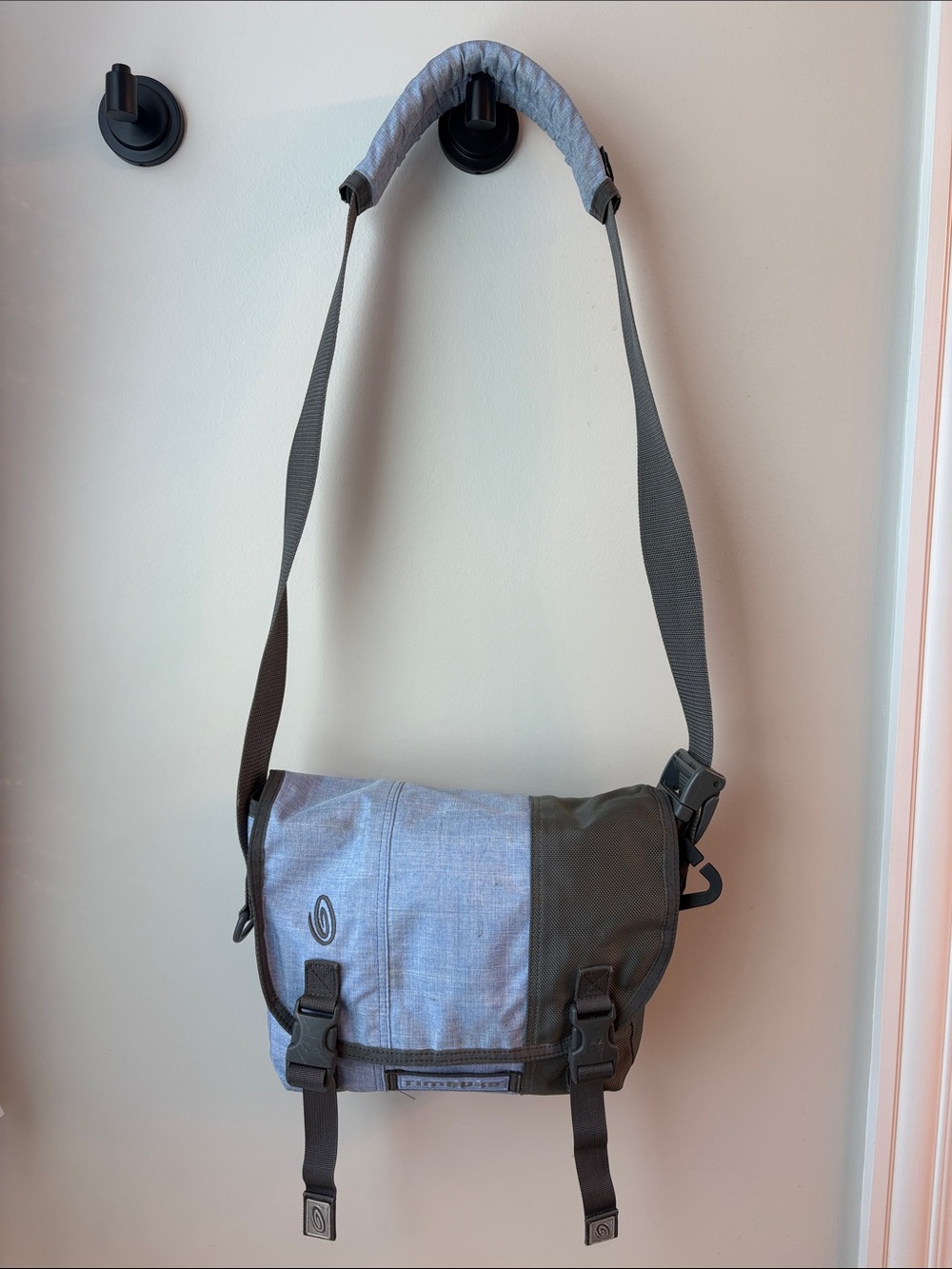 VINTAGE Timbuk2 Messenger Bag